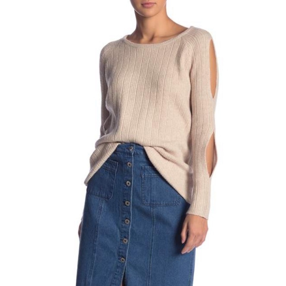 NWT BB Dakota Underneath It All Shoulder Sweater